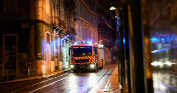 Incêndio em prédio na zona do Cais do Sodré em Lisboa