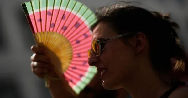 Onze distritos do continente vão estar sob aviso amarelo por causa do calor 