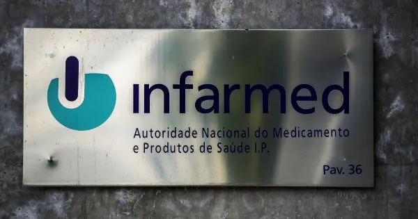 Infarmed retira do mercado lote de medicamento Salofalk para inflamação intestinal