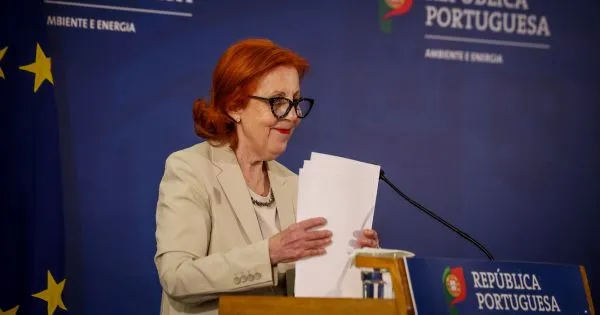 Governo nega lucrar com subida dos combustíveis
