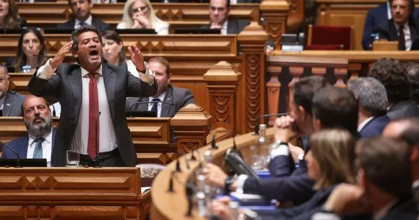 Data da moção de censura do Chega ao Governo será decidida esta quinta-feira
