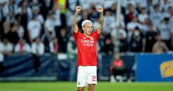 Benfica garante presença na fase de liga da Liga Europa. Veja os golos
