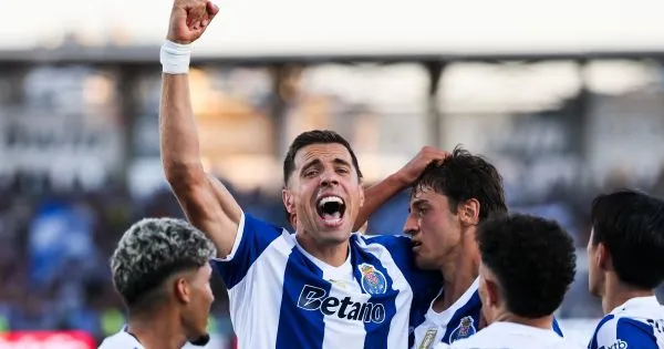 FC Porto continua líder ao vencer no terreno do Casa Pia