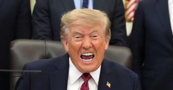 Estados Unidos voltam a atacar Irão