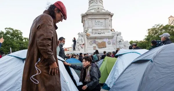 Milhares preparam nova acampada no Rossio